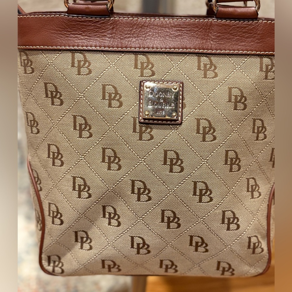 Dooney and Bourke Vintage Signature Canvas Tote - Picture 3 of 17
